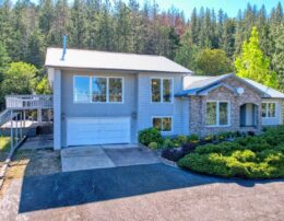 3773 Old Military Road Central Point Oregon 97502